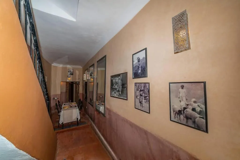 Holiday home Riad 3 Chambres - Petit Dejeuner Gratuit - Top Position Marrakesh