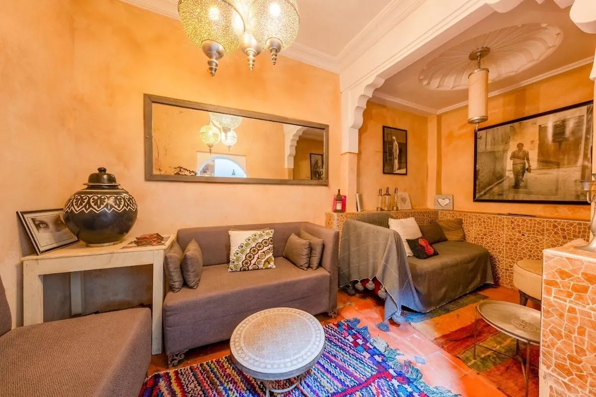 Riad 3 Chambres - Petit Dejeuner Gratuit - Top Position Marrakesh 0*,  Morocco