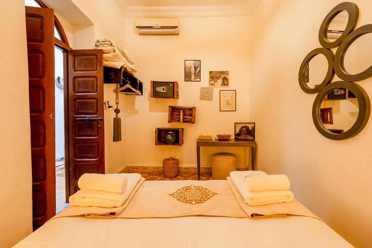 Holiday home Riad 3 Chambres - Petit Dejeuner Gratuit - Top Position Marrakesh